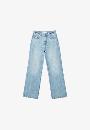 Helle blaue Denim-Jeans mit weitem Bein und hoher Taille, im lässigen Look mit einem ausgewaschenen Finish und kleinen, verstreuten Used-Effekten.