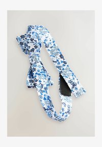 Nepasirinkta, blue floral print