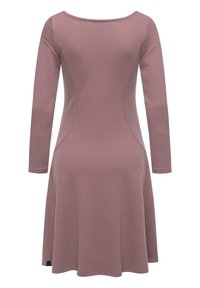 Robe à manches longues de coupe A en rose poudré. Fabriquée en tissu doux avec un col rond et des détails sur les coutures latérales.