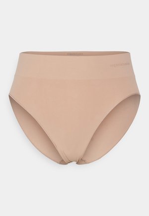Beige, hochgeschnittene Unterwäsche aus glattem, dehnbarem Material. Verfügt über einen breiten Taillenbund mit eingeprägtem "organicbasics"-Logo oben.