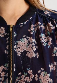 Noa Noa Bombertakki - dark blue