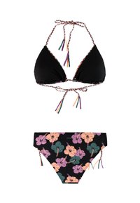 Zwart bikiniset met een driehoekige top met gevlochten multicolor bandjes en kwastjes, en bijpassende broekjes met een bloemenpatroon in roze en groen.