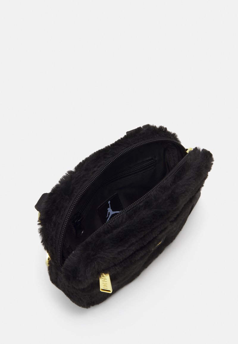 Sac Bandoulière Forever 21 – Noir Et Or – Petit, Solide, Chaîne Dorée