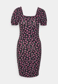 Vestido floral com mangas curtas bufantes, decote quadrado, silhueta ajustada, base preta e padrão de flores cor-de-rosa com detalhes verdes.