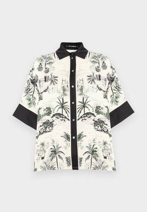 Bijela košulja s dugim rukavima i crnim ovratnikom i rukavima, ukrašena zelenim tropskim uzorkom palmi i pejzažnim dizajnom po cijelom materijalu.