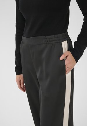 CUANNABELLE PANTS - Nadrágok - black