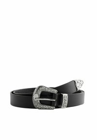 Cintura in pelle nera con fibbia decorata in argento e dettagli ornamentali sulla fibbia e sulla punta, con una texture liscia su tutta la superficie.