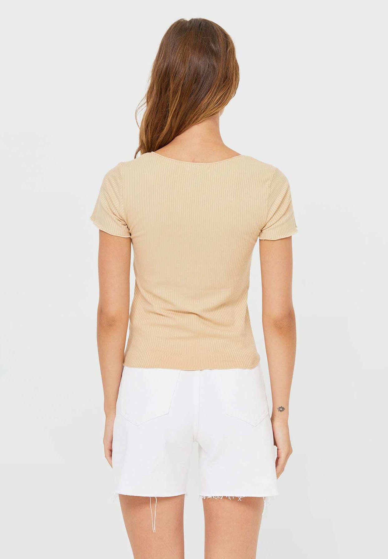Damen MIT HERZAUSSCHNITT - T-Shirt basic Damen MIT HERZAUSSCHNITT - T-Shirt basic