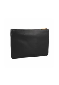 Clutch in pelle nera con una texture liscia, forma rettangolare, chiusura con zip superiore e dettagli in metallo dorato. Design minimalista.