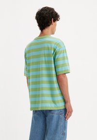 Levi's® Skateboarding SKATEBOARDING GRAPHIC BOXY TEE - Tricou cu imprimeu - thinking about blue grey
