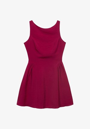 Fitted sleeveless dress in deep magenta. Features a scoop neckline and flared skirt with subtle pleats, made of lightweight fabric.