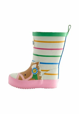 Botte de pluie enfant avec des rayures horizontales colorées, semelle rose, liseré vert et visage de cheval avec une décoration en ruban bleu sur le côté.