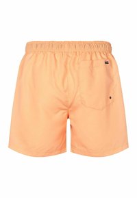 Lichtoranje zwembroek met elastische tailleband, platte achterzak en minimale merkiem. Glad materiaal met een comfortabele pasvorm.