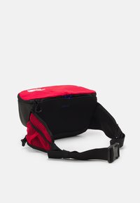 The North Face BOREALIS CONVERTIBLE PACK - Sac de randonnée - red/black