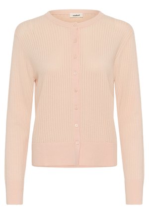 Cardigan rose clair en tissu tricoté côtelé, doté d'un col rond, de manches longues et d'une fermeture boutonnée à l'avant avec des boutons assortis.