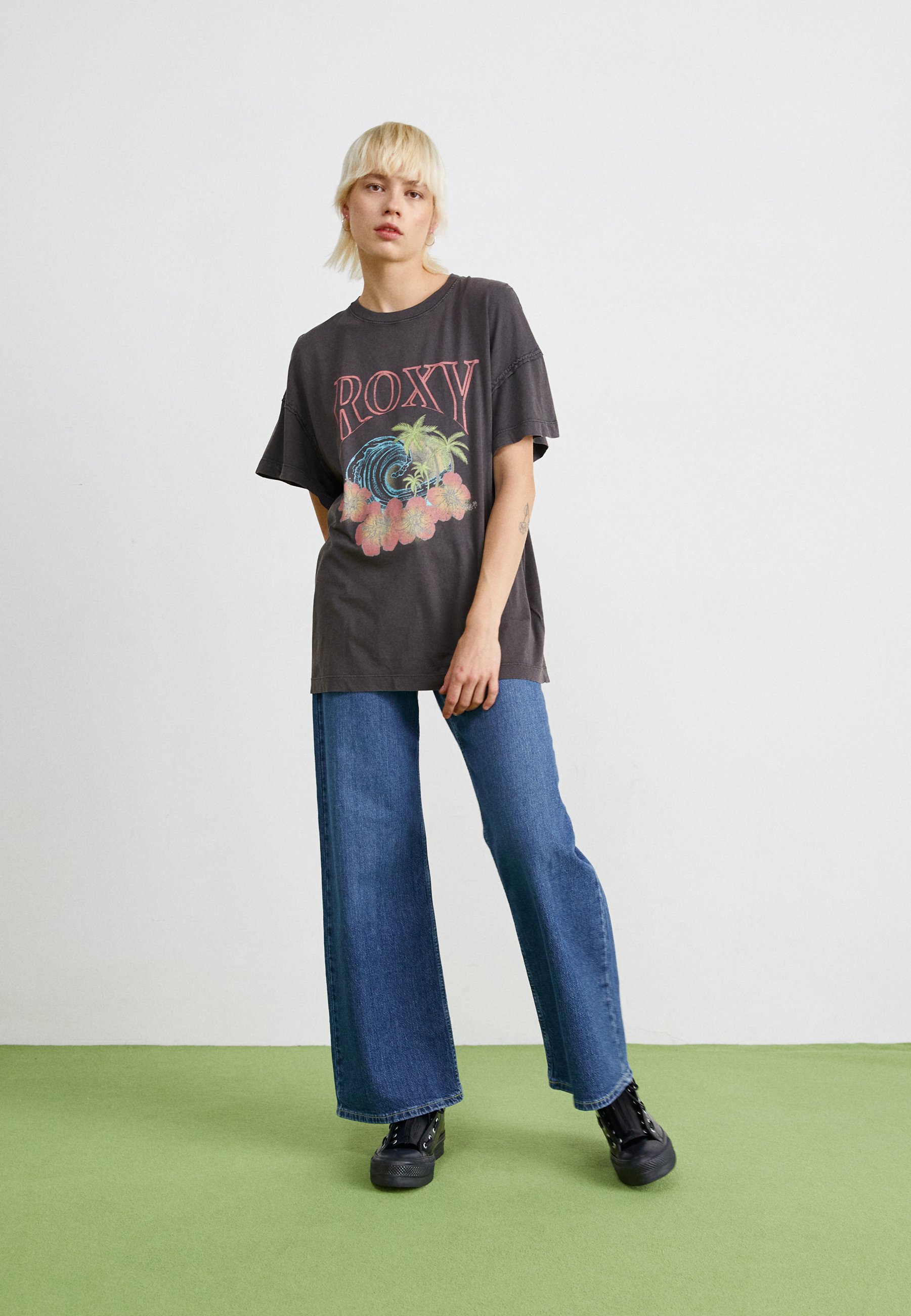 売れ筋商品|||ロキシー Tシャツ レディース トップス SWEET JANE TEE  - Print T-shirt - phantom Roxy SWEET JANE TEE - T-shirts med print - phantom/svart