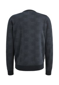 Tmavošedý dlhý rukáv pletený sveter s rebrovanými manžetami, spodným lemom a výstrihom, zobrazený zozadu na bielom pozadí.