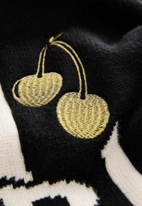 REGULAR FIT - MON CHERI   - Jumper - black