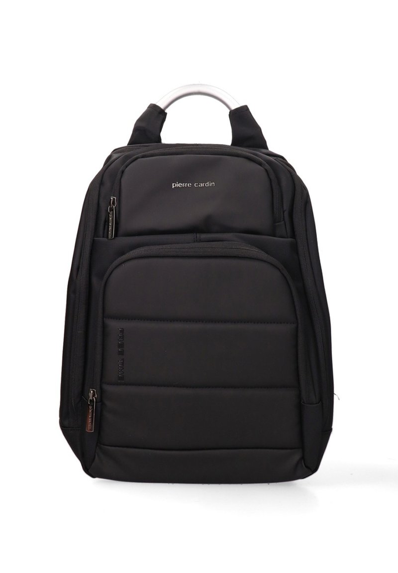 Zaino nero con design imbottito, multiple tasche con zip, logo davanti e maniglia superiore. Realizzato in materiale resistente, ideale per l'uso quotidiano.