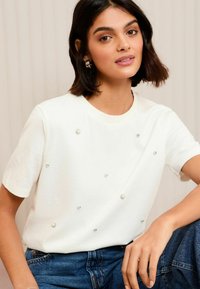 Friends Like These REGULAR FIT - SHORT SLEEVE EMBELLISHED  - Marškinėliai su spaudiniu - white