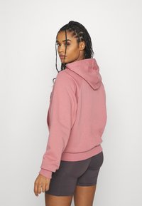 Nebbia ICONIC HERO WITH A HOODIE - Felpa - old rose