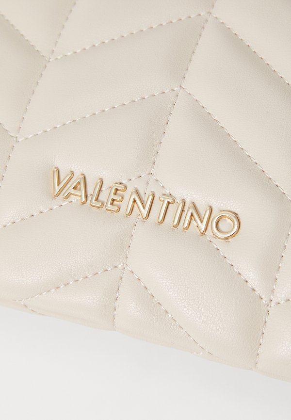 PETAL  - Wash bag - ecru3