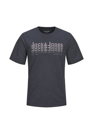 Donkergrijs T-shirt met korte mouwen en ronde hals, bedrukt met een gespiegelde tekst 'Jack & Jones' en een kleine opdruk 'Est. 1990 Essentials' op de voorkant.