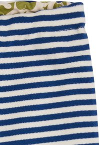 Blauw en wit gestreepte stof met ribbelstructuur, voorzien van een groene bloemen tailleband. Zacht en rekbaar materiaal dat geschikt is voor comfortabel dragen.