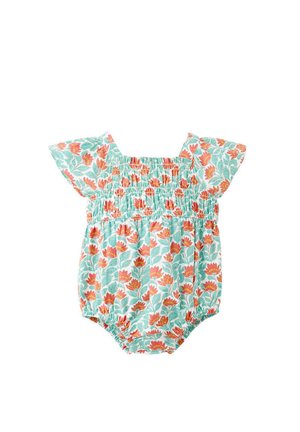 Combinaison bébé avec manches courtes volantées, corsage smocké et motif floral rouge sur fond bleu clair.