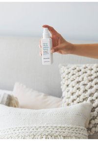 THIS WORKS THIS WORKS DEEP SLEEP PILLOW SPRAY - Romduft