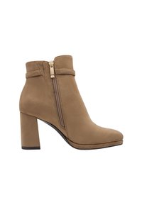 Bottine en daim beige avec talon bloc et fermeture éclair latérale sur fond blanc uni.