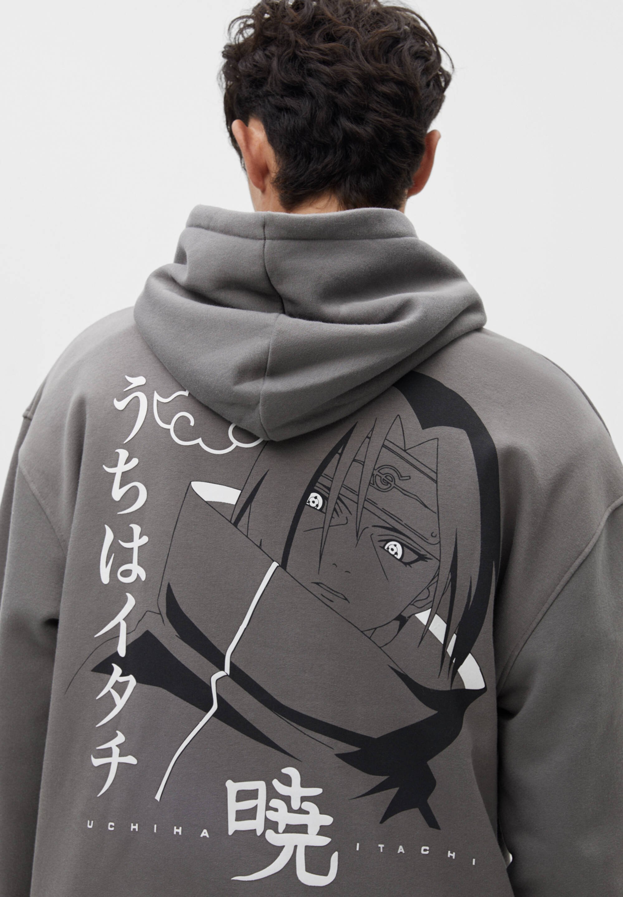 pull and bear itachi shirt