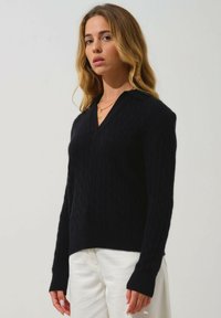 Authentic Cashmere Maglione - black