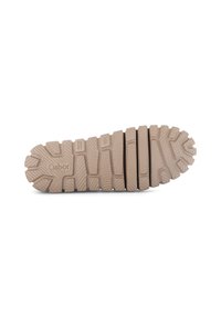 Semelle de chaussure en caoutchouc beige avec des crampons profonds et le logo "Gabor", conçue pour l'adhérence et la durabilité, isolée sur un fond blanc.