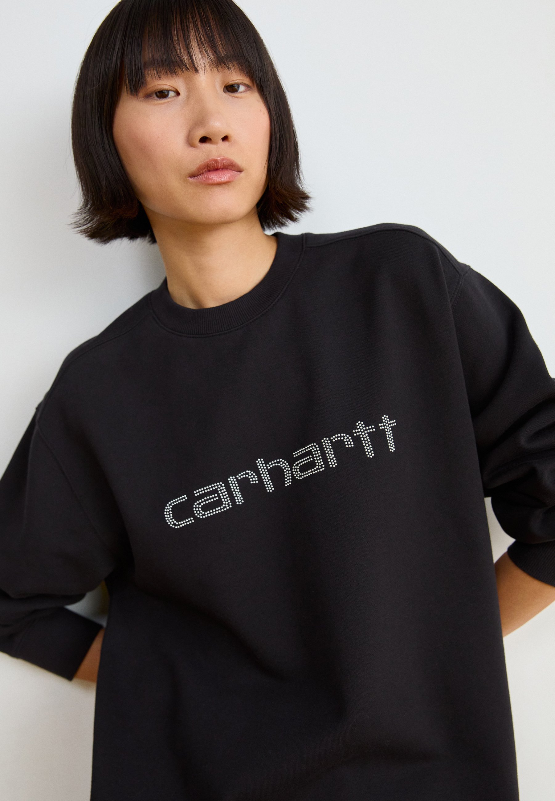 [CARHARTTWIP] RIVET SCRIPT SWEATSHIRT ★大人気★ Carhartt WIP W' Rivet Script Sweat, Black / Silver