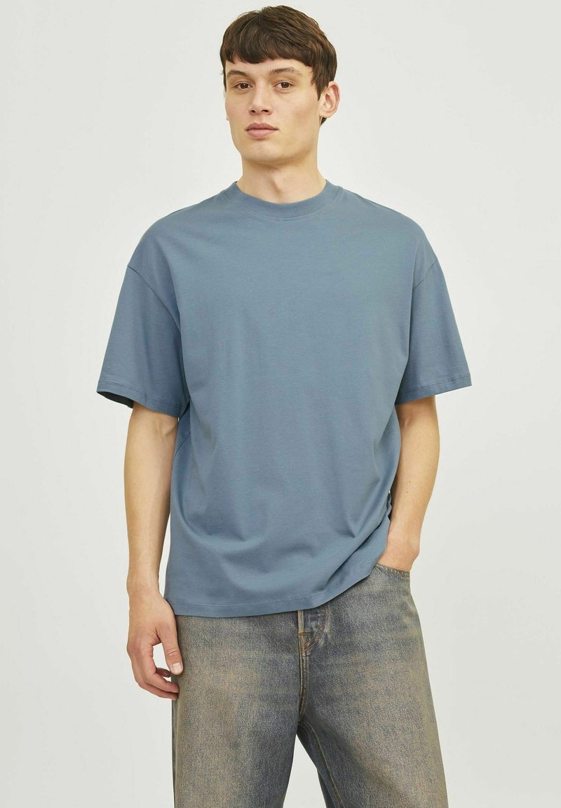 Jack & Jones JJEBRADLEY TEE O NECK - Basic T-shirt - goblin blue