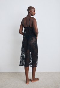 Ann Summers UNVEIL CHEMISE - Cămașă de noapte - black