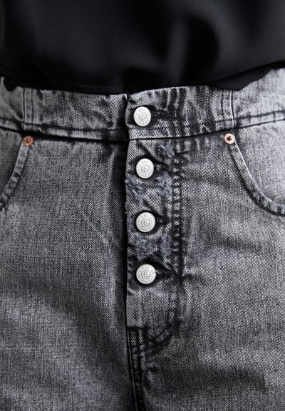 MM6 Maison Margiela PANTS POCKETS - Relaxed fit jeans - black