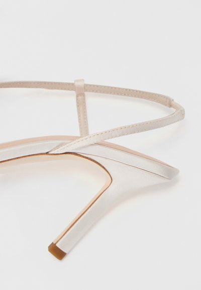 Loeffler Randall STEPH ORGANZA FLOWER - Sandalen met hoge hak - cream