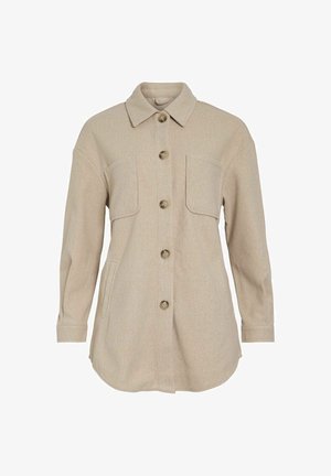 Beige overhemdjack van textiel, met een kraag, twee voorzakken en een ronde zoom. De knopen zijn lichtbruin.