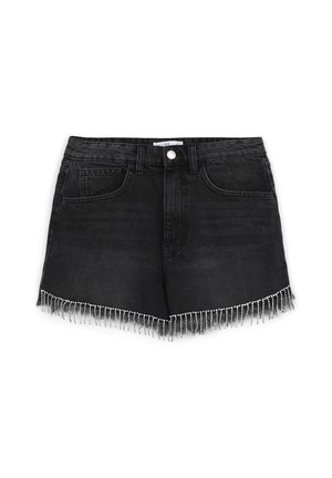 Shorts en denim noir à taille haute, avec poches avant et un ourlet effiloché orné de perles. Comprend une fermeture à bouton et des passants de ceinture.