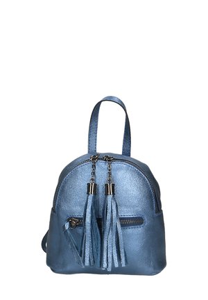 Blauer, kunstlederner Mini-Rucksack in runder Form mit doppelten Reißverschlusszügen und zwei Ledertasseln. Mit einer vorderen Reißverschlusstasche und einem Schultergurt.