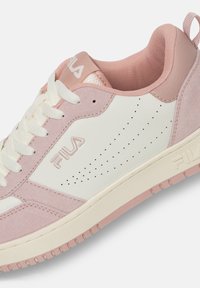 Fila REGA - Sneakers - mauve chalk antique white