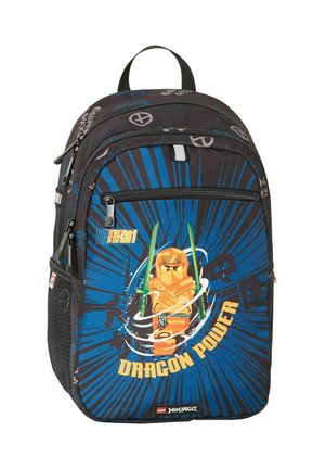 Schwarzer und blauer LEGO Ninjago-Rucksack mit einem goldenen Ninja, der zwei grüne Schwerter trägt, und dem Schriftzug „Dragon Power.“