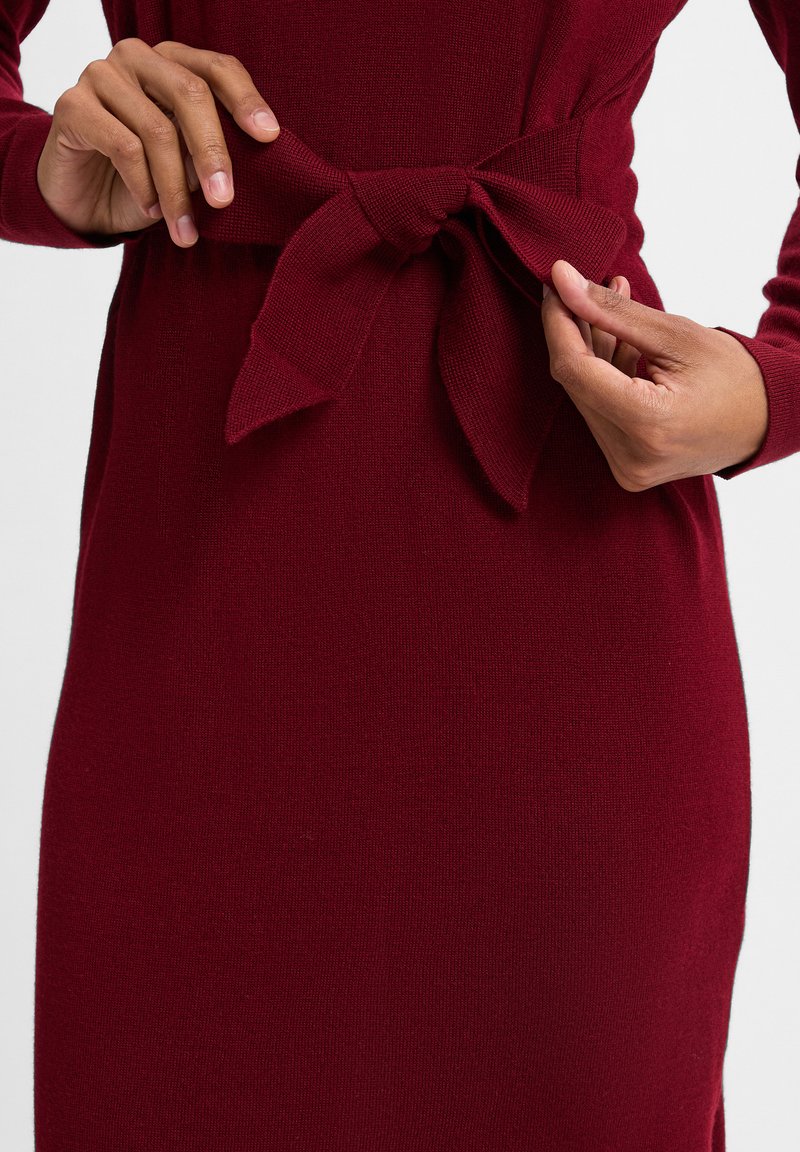 Robe Fourreau Luisa Spagnoli Bordeaux Soie - Broderies Perles, Sans Manches, Taille 44