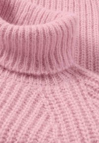 hessnatur Strickpullover - rosa