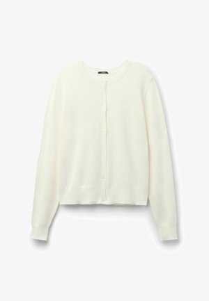 Cárdigan blanco y ligero hecho de una suave tela de punto. Presenta un escote redondo, mangas largas y un cierre delantero de botones con botones a juego.