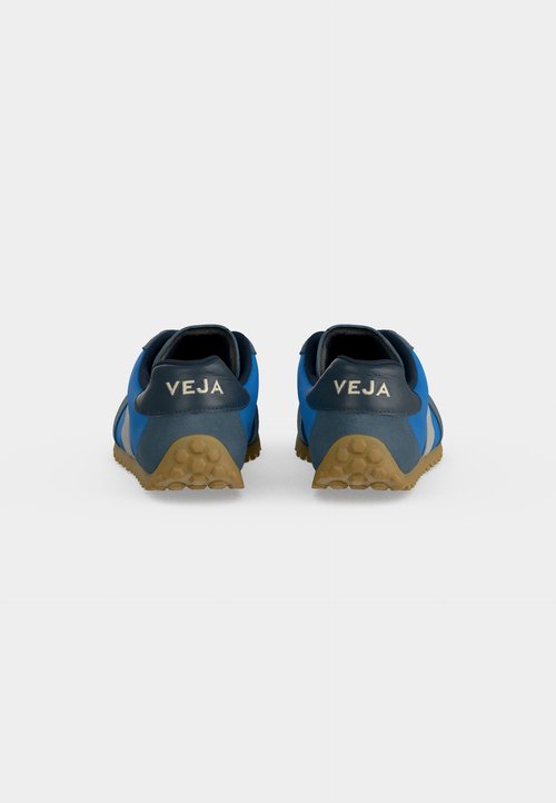 Veja GT - Trainers - egee/light grey — photo 4