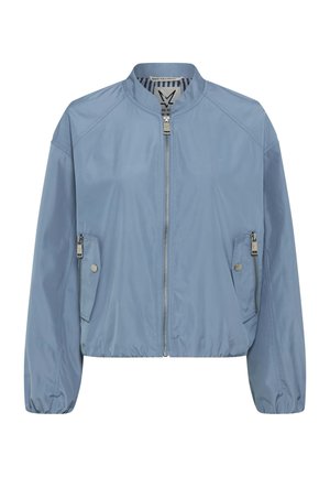 Hellblaues Bomberjacke mit Frontreißverschluss, seitlichen Reißverschluss- und Druckknopftaschen, elastischen Bündchen und kurzem Kragen.