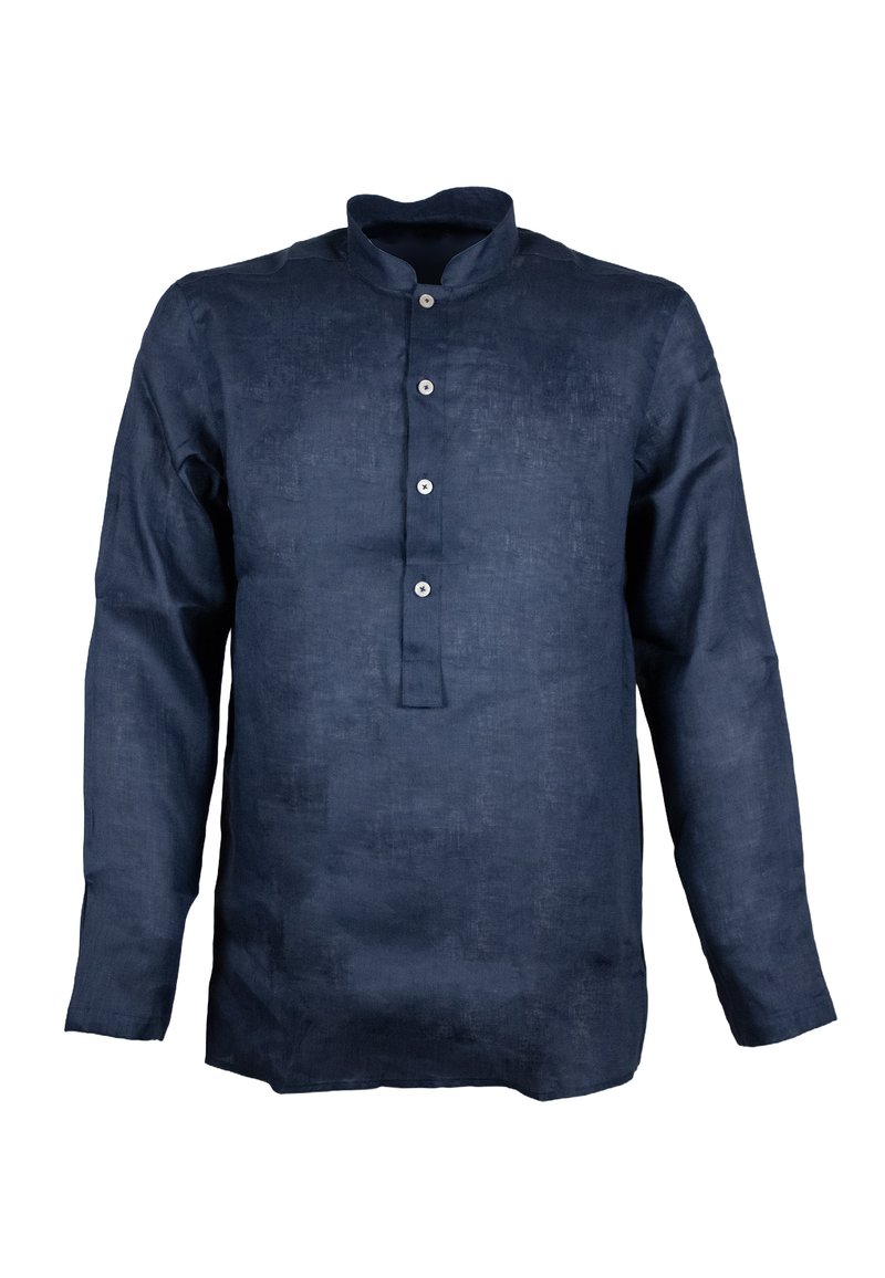 Donkerblauwe linnen blouse met een Mandarin-kraag, lange mouwen en een voorplaat met vier knopen. Zacht, gestructureerd stof.
